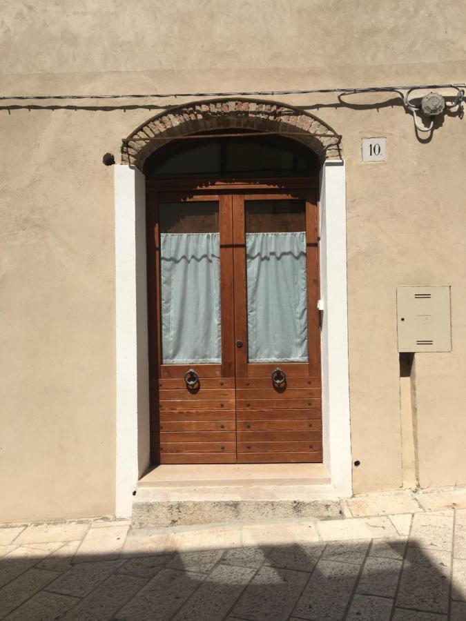 Le Volte Nel Borgo Apartment Termoli Exterior photo